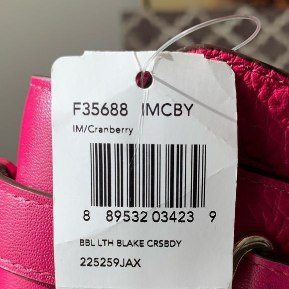 NWT COACH CRANBERRY PINK BLAKE CROSSBODY IN BUBBLE LEATHER (COACH F35688) - Picture 5 of 6